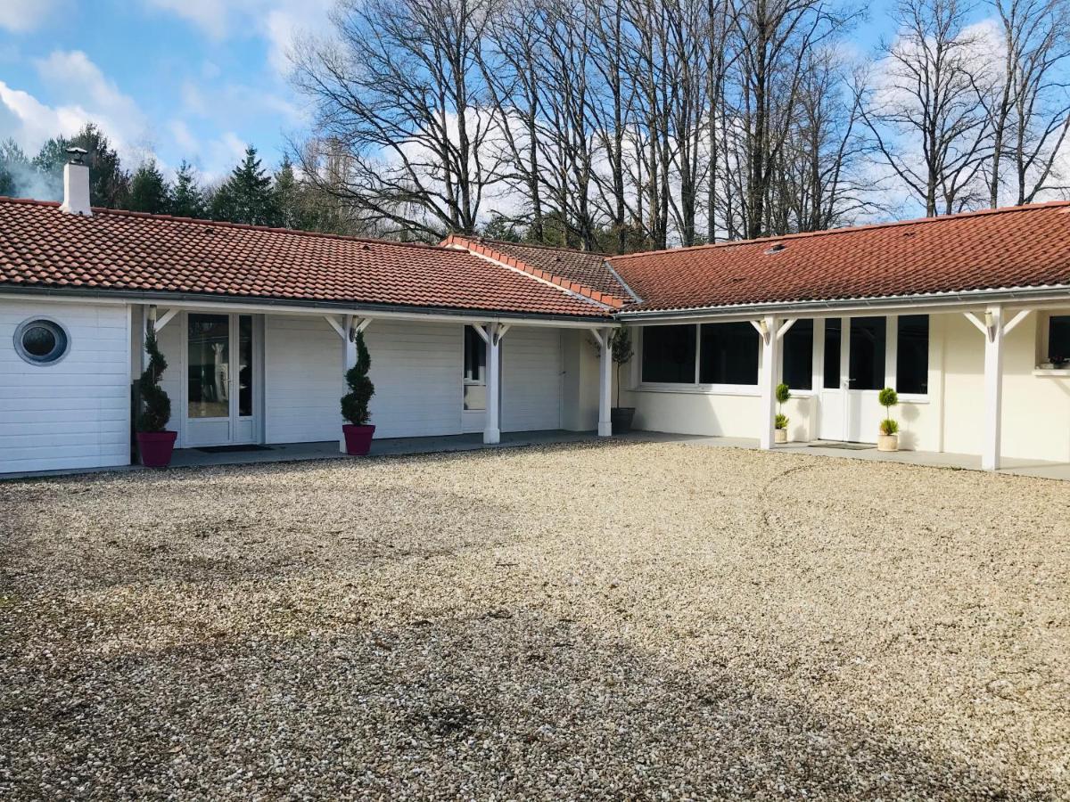 Au Bord Du D'eguzon Apartment Eguzon-Chantome