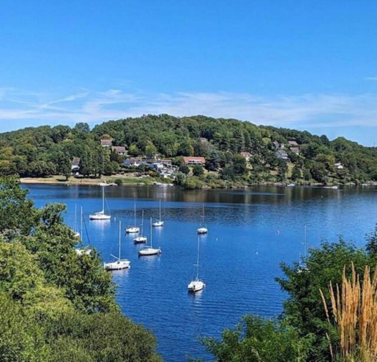 Au Bord Du D'eguzon